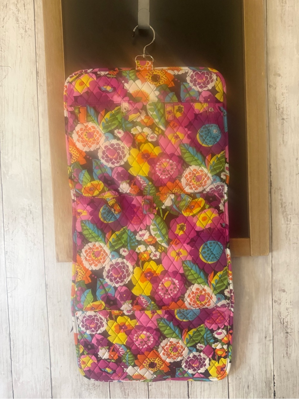 Vera Bradley Flowers Hanging Makeup Jewelry Trio.  Great for Travel Bag. Bright